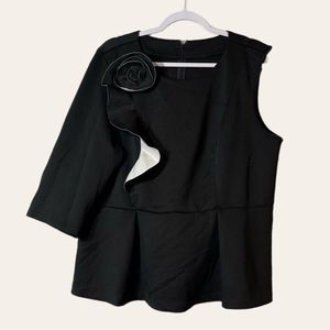 Eloquii || Black One Shoulder Top || 18